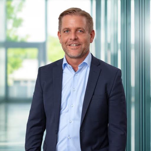 Ralph Jung Leiter des Vertriebs Ralph Jung Leiter des Vertriebs